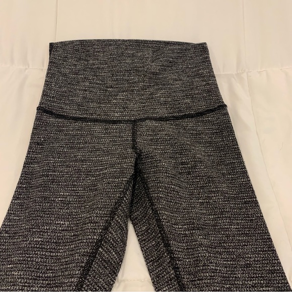 LULULEMON - Align High-Rise Leggings - Grey/White - Women’s 6 - Picture 2 of 4